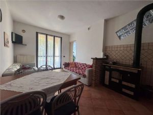 Porzione di cascina ristrutturata in vendita Revignano