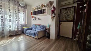 TRILOCALE CON TERRAZZO PRIVATO E BOX AUTO – ASTI, ZONA CORSO XXV APRILE