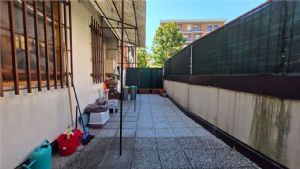 TRILOCALE CON TERRAZZO PRIVATO E BOX AUTO – ASTI, ZONA CORSO XXV APRILE