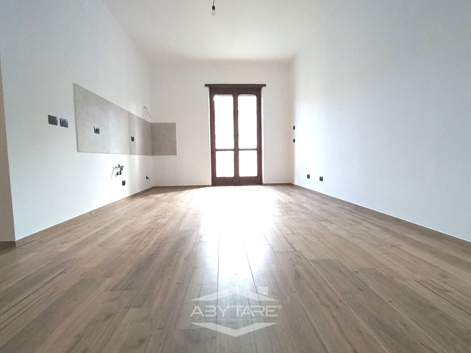 BILOCALE RISTRUTTURATO E MAI ABITATO