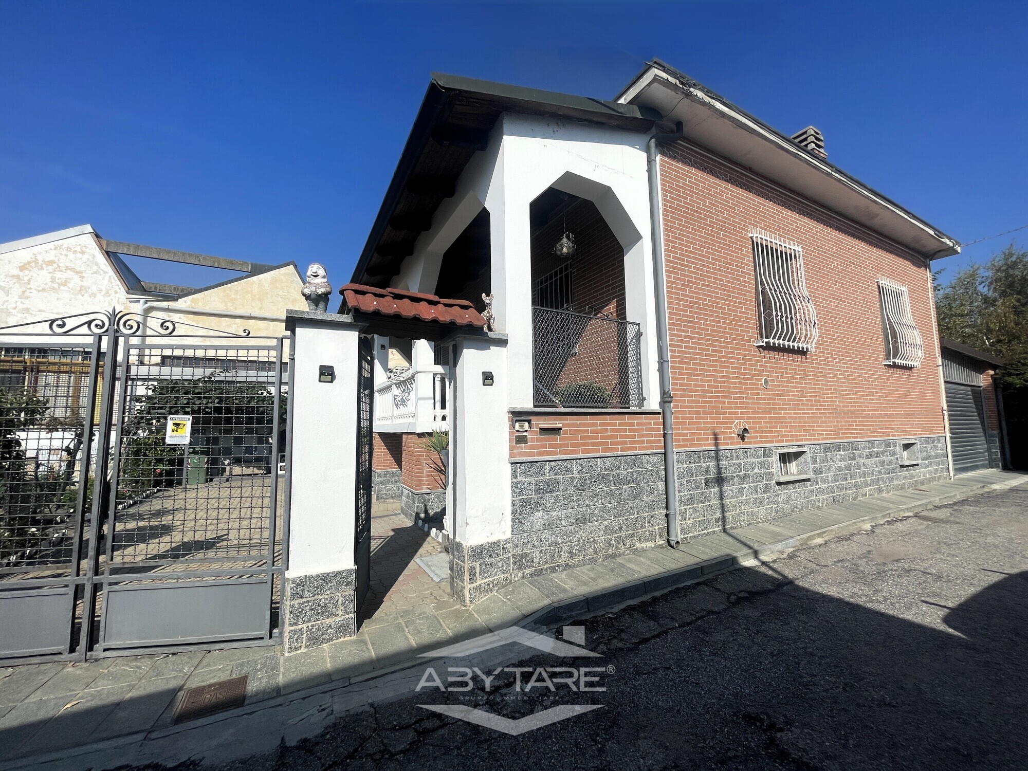Casa indipendente Vendita Moncalieri Via Pastrengo
