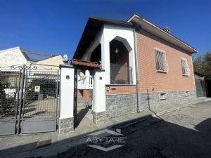 Casa indipendente Vendita Moncalieri Via Pastrengo