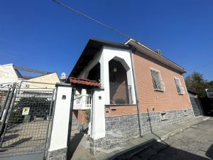 Casa indipendente Vendita Moncalieri Via Pastrengo