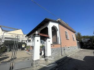 Casa indipendente Vendita Moncalieri Via Pastrengo