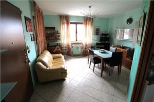 COLLEGNO IN VENDITA QUADRILOCALE CON BOX AUTO