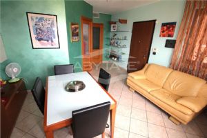 COLLEGNO IN VENDITA QUADRILOCALE CON BOX AUTO