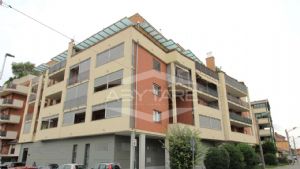 COLLEGNO IN VENDITA QUADRILOCALE CON BOX AUTO
