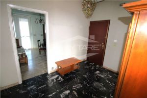 TRILOCALE AMPIA METRATURA NEL CENTRO PAESE