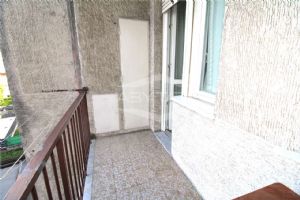 TRILOCALE AMPIA METRATURA NEL CENTRO PAESE