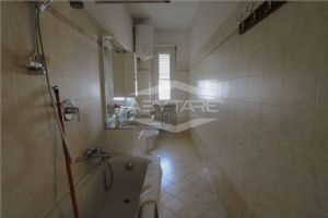 TRILOCALE AMPIA METRATURA NEL CENTRO PAESE