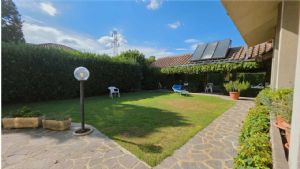 Villa indipendente a pochi minuti dalla città