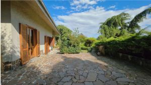 Villa indipendente a pochi minuti dalla città