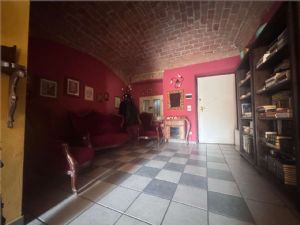 Eleganza storica nel cuore di Asti – Ampio appartamento in palazzo settecentesco