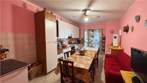 VALGERA-CASA SEMINDIPENDENTE CON TERRENO