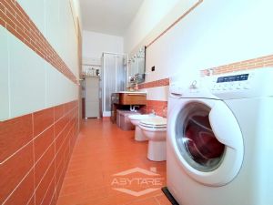 TRILOCALE RISTRUTTURATO CON SOFFITTA E CANTINA