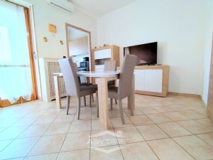 TRILOCALE RISTRUTTURATO CON SOFFITTA E CANTINA