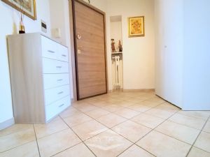 TRILOCALE RISTRUTTURATO CON SOFFITTA E CANTINA