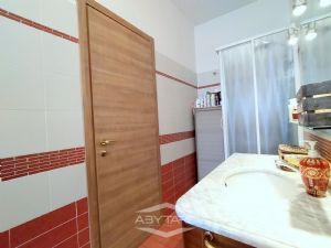 TRILOCALE RISTRUTTURATO CON SOFFITTA E CANTINA