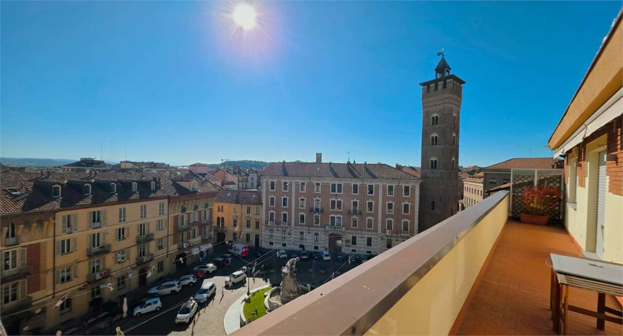 Attico di Prestigio con Vista su Piazza Medici