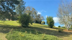 VILLA  PANORAMICA  CON VISTA SULLE COLLINE DEL MONFERRATO