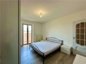 VILLA  PANORAMICA  CON VISTA SULLE COLLINE DEL MONFERRATO
