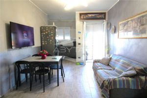BEINASCO IN ZONA CENTRALE TRE LOCALI