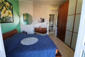 BEINASCO IN ZONA CENTRALE TRE LOCALI