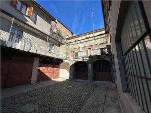 Affascinante alloggio d’epoca con terrazzo privato e possibilità di seconda unità indipendente
