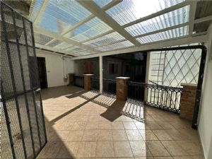Affascinante alloggio d’epoca con terrazzo privato e possibilità di seconda unità indipendente
