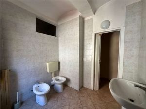 Affascinante alloggio d’epoca con terrazzo privato e possibilità di seconda unità indipendente