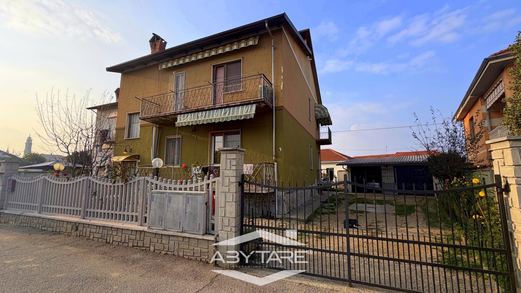 Bifamiliare in vendita a Carignano
