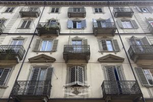 4 locali ristrutturato a nuovo! ad. Piazza Vittorio