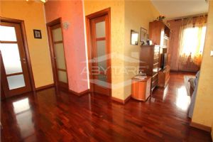 BEINASCO IN VENDITA QUADRILOCALE RISTRUTTURATO