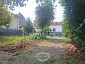 Porzione di Villa Bifamigliare