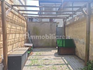Porzione di Villa Bifamigliare
