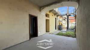 Appartamento con spazio esterno