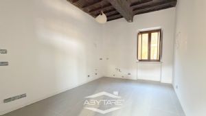 Appartamento con spazio esterno