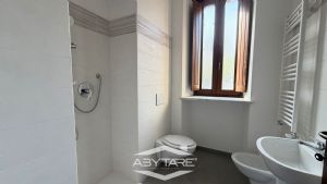 Appartamento con spazio esterno