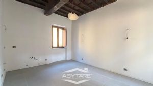 Appartamento con spazio esterno