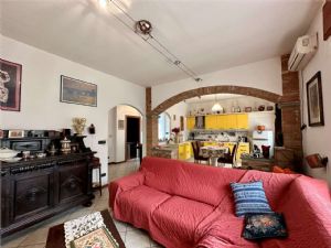Villa con Piscina  – Un’Occasione Unica nel Suo Genere
