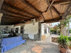 Villa con Piscina  – Un’Occasione Unica nel Suo Genere