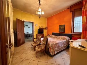 Villa con Piscina  – Un’Occasione Unica nel Suo Genere