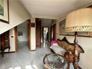 Villa con Piscina  – Un’Occasione Unica nel Suo Genere