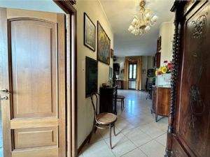 Villa con Piscina  – Un’Occasione Unica nel Suo Genere