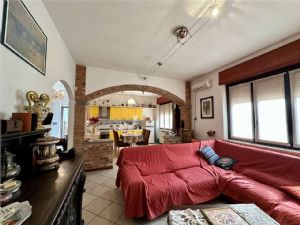 Villa con Piscina  – Un’Occasione Unica nel Suo Genere