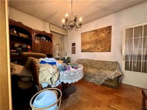 Ampio quadrilocale – Ultimo piano senza ascensore, zona Questura