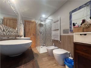 Villa indipendente completamente riqualificata – Classe A1 – Ex proprietà De Sica