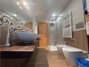 Villa indipendente completamente riqualificata – Classe A1 – Ex proprietà De Sica
