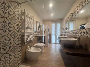 Villa indipendente completamente riqualificata – Classe A1 – Ex proprietà De Sica