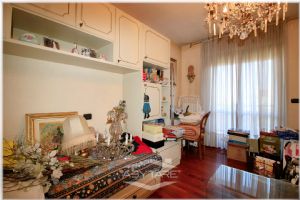 Appartamento panoramico su due livelli con terrazzi Torino Via Rignon 10